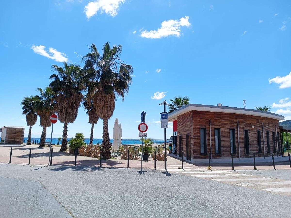 Lamberti Beach Apartment - 150 M From The Sea - Just Renewed - Wifi Savona Luaran gambar